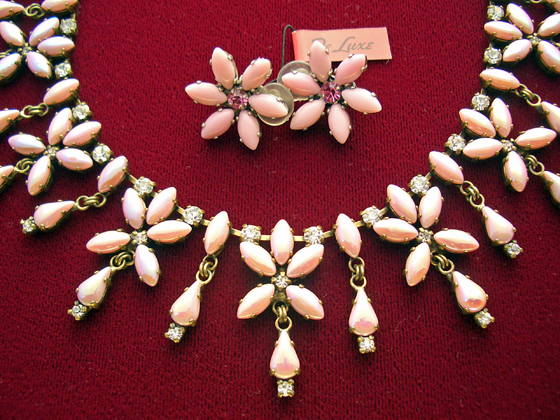 De Luxe�s���N�t�����[�Z�b�g